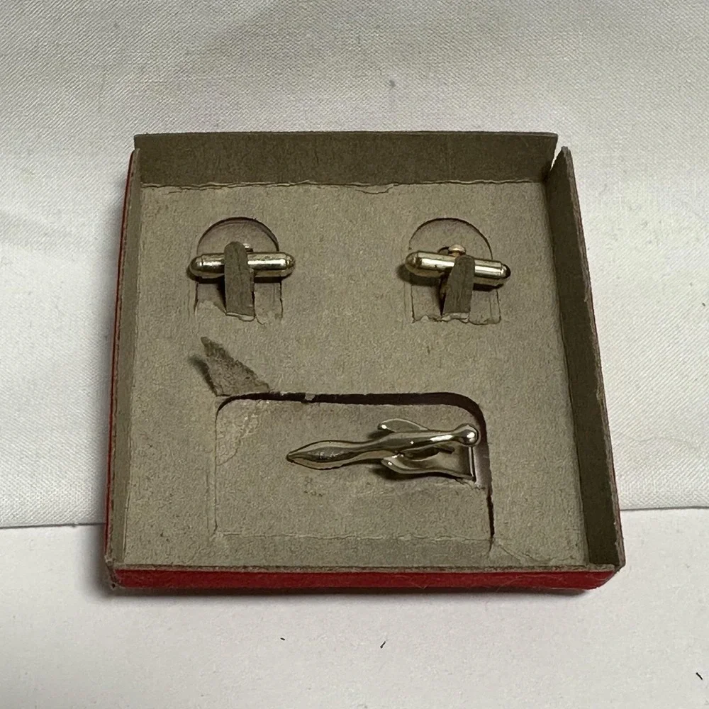 Vintage Cufflinks Tie Bar Set Gold Tone Steam Shovel Paper Box Leather Print